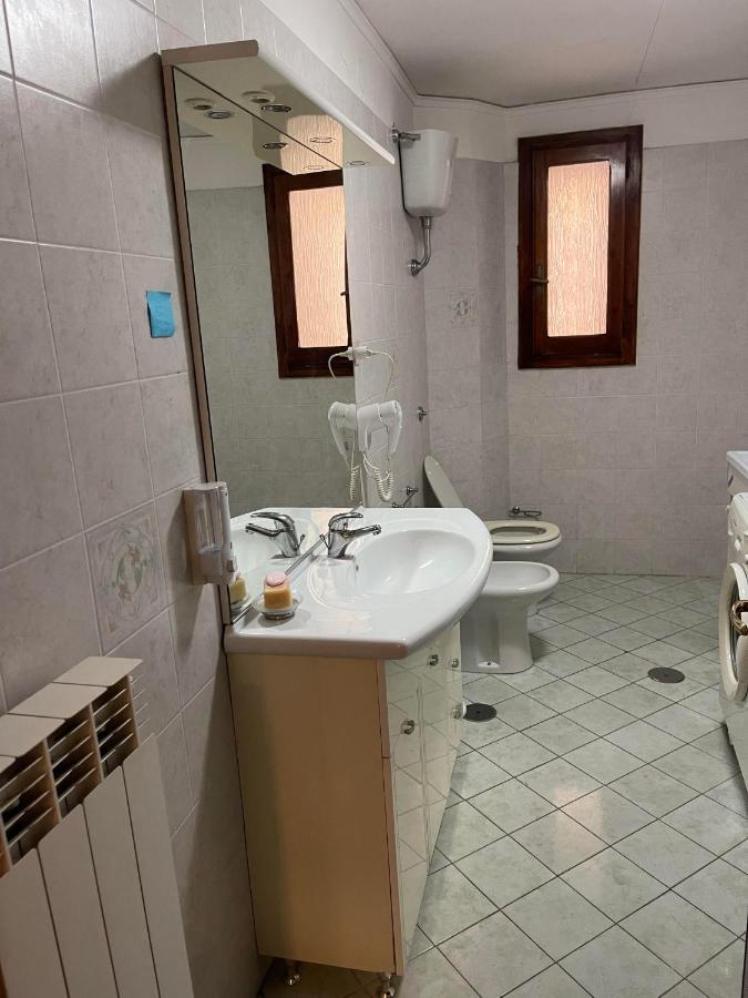 Hostel A I R H2o